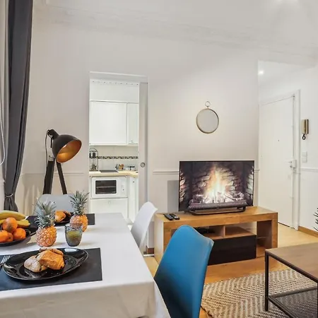 Superbe 2 Pieces Au Coeur Du Xvieme * Paris